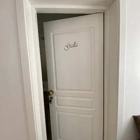 Viola Apartment
